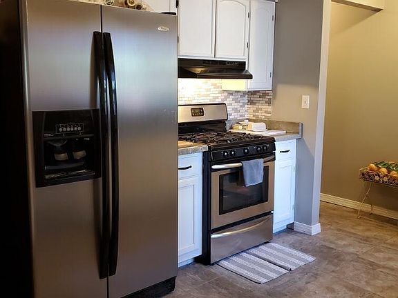 2nd image of 740 Sunset Dr