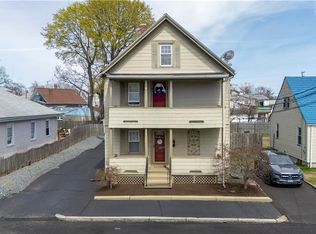 54 Harris St, Pawtucket, RI 02861