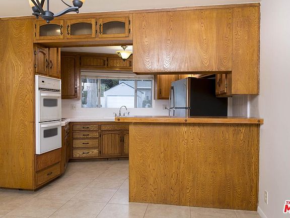 5th image of 11925 Woodbine St