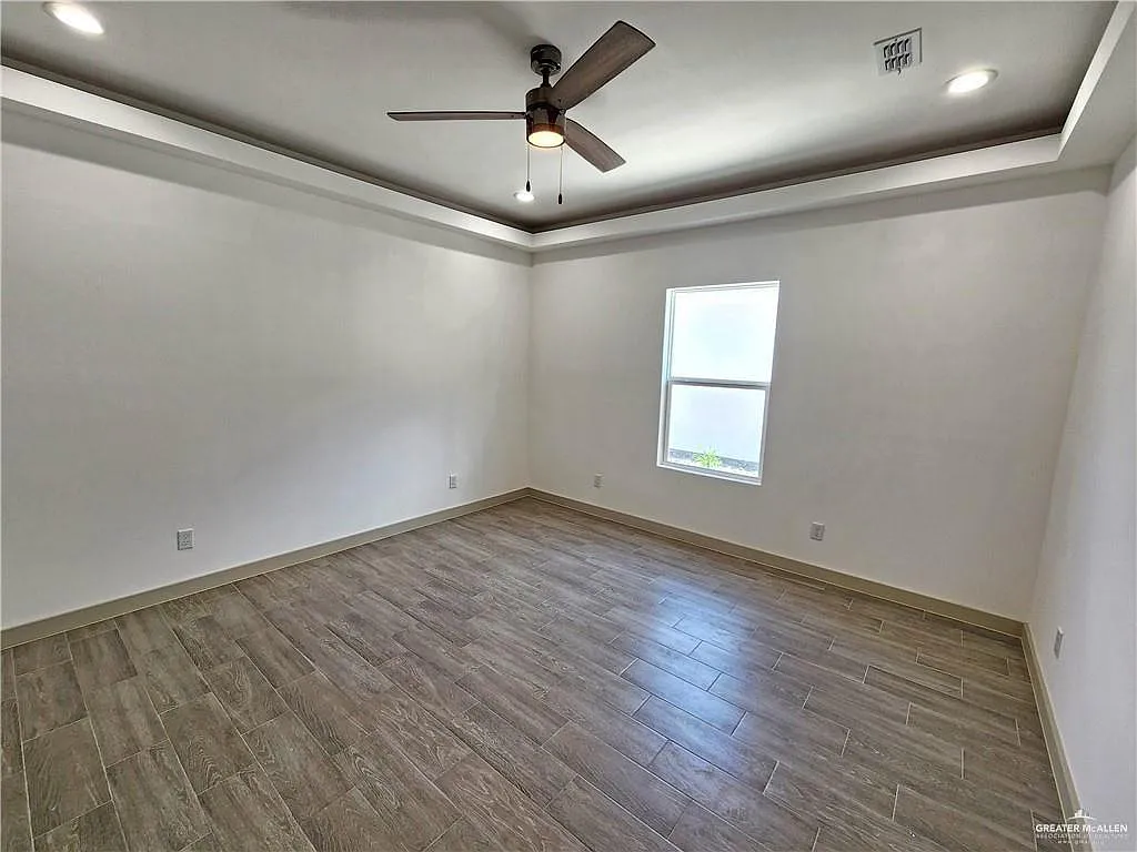 2 bed, 2.0 bath, 1030 sqft, $1,070 — Photo 4