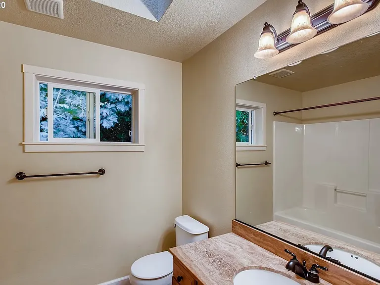 1402 Parrish St — Photo 5