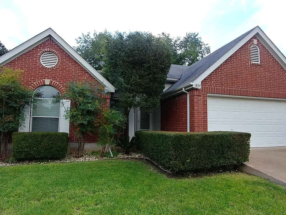 1804 Lion Heart Dr