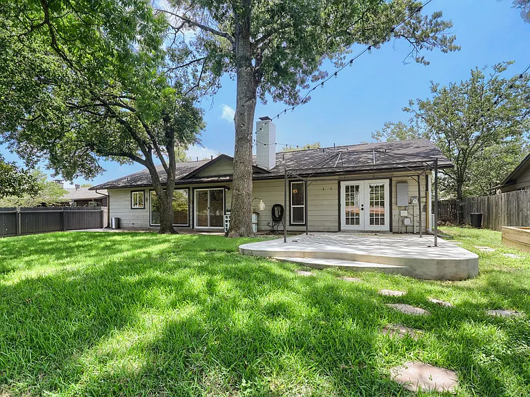 1602 Thornridge Rd — Photo 21