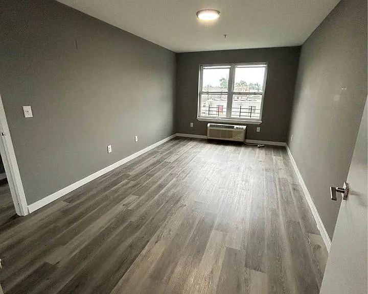 203 12th Ave #413 — Photo 4