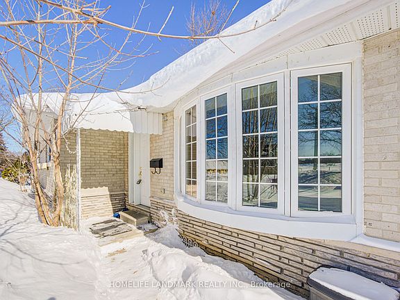 3rd image of 219 Cook St