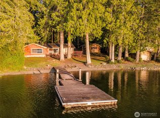 1261 E Mason Lake Dr E, Grapeview, WA