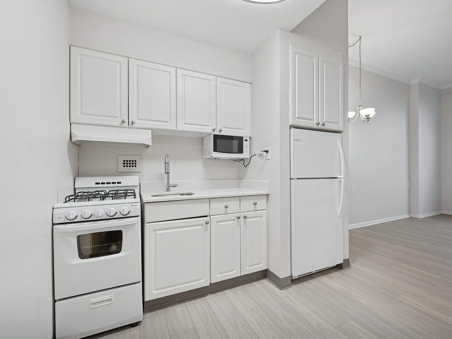 The York House 55 Plus — Photo 3