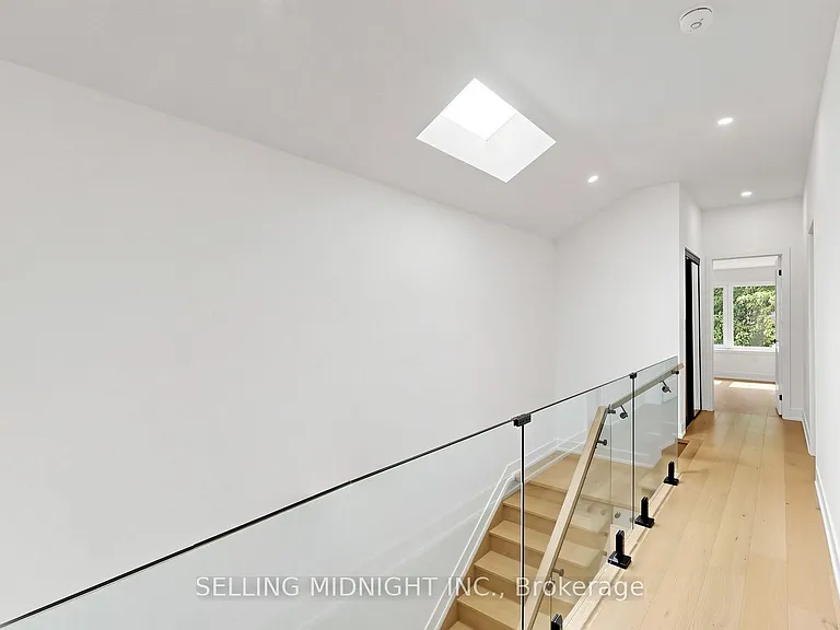 42 Guthrie Ave — Photo 21