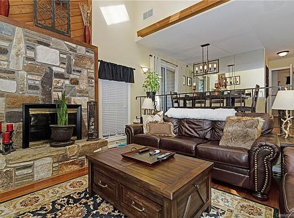 5th image of 532 Timberlane Dr