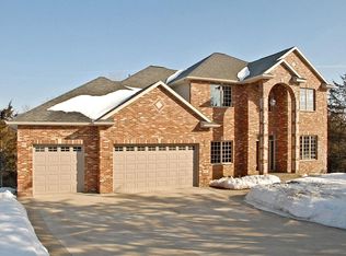 945 Cedar Point Ln SE, Oronoco, MN 55960