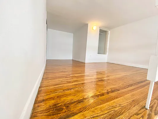 Rented by J PRESTON AND ASSOCIATES INC | media 22