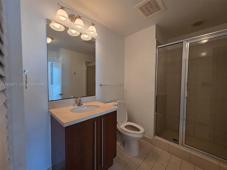 1111 SW 1st Ave #1823 — Photo 15