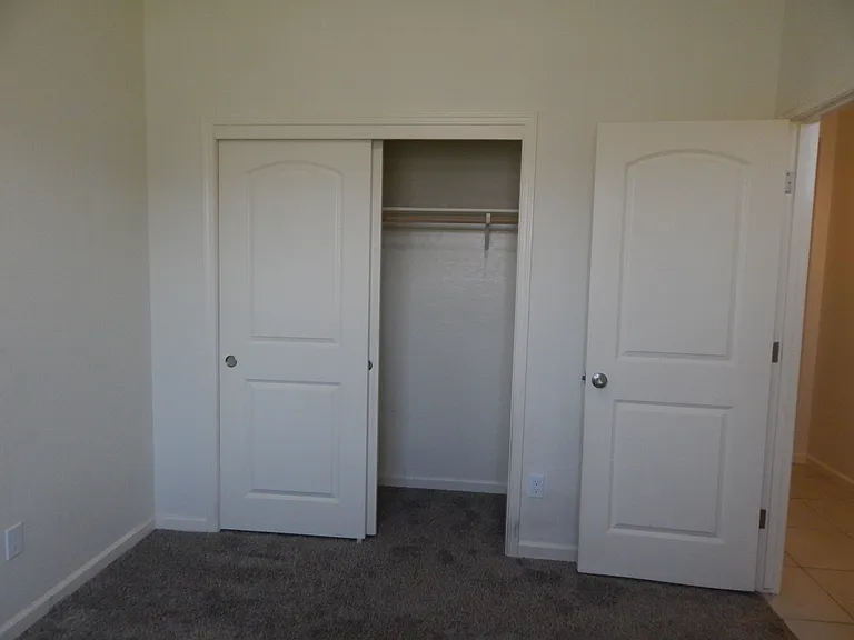 4613 W Payson Ct — Photo 18