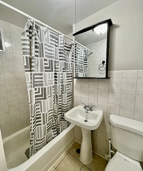 2237 W 19th St #CH1 — Photo 9