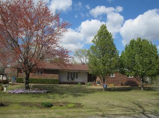 1010 E 8th St, Cherryvale, KS 67335