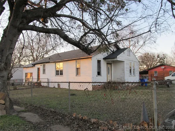 203 N Walker St, Bokchito, OK 74726