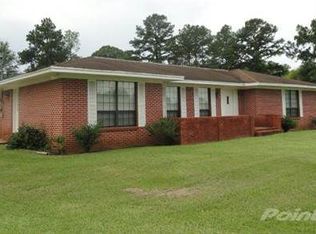 4617 Meadowview Rd, Marianna, FL 32446