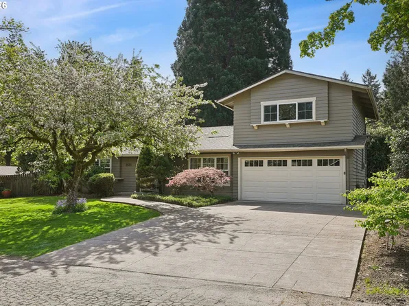 2630 Lafave St, West Linn, OR 97068