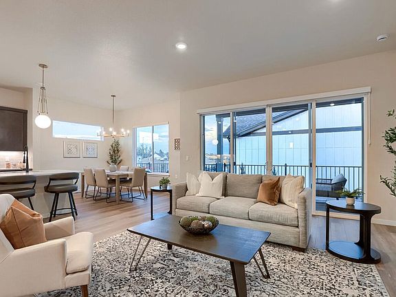 4th image of 3016 Windward Way