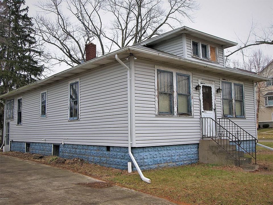 1st image of 103 N Smith St