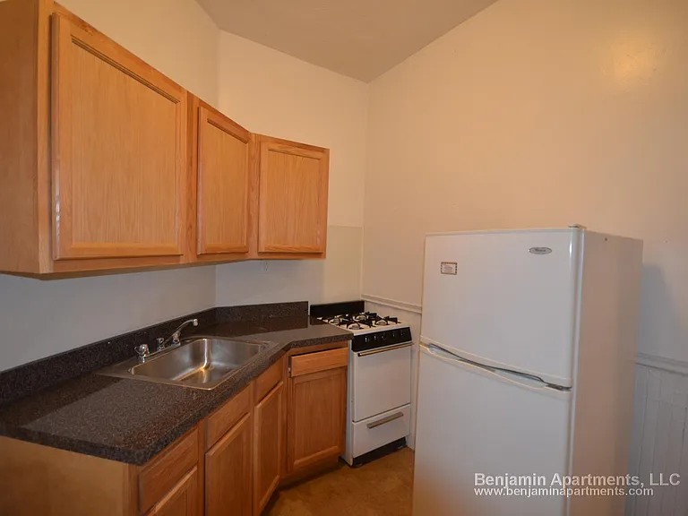 5 Walbridge St #4 — Photo 4