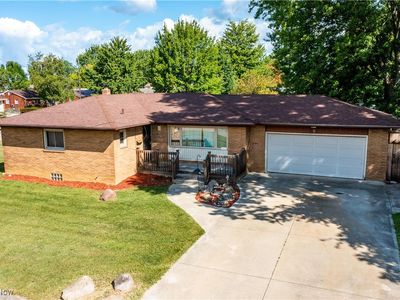 2911 Larkmoor St, Lorain, OH, 44052