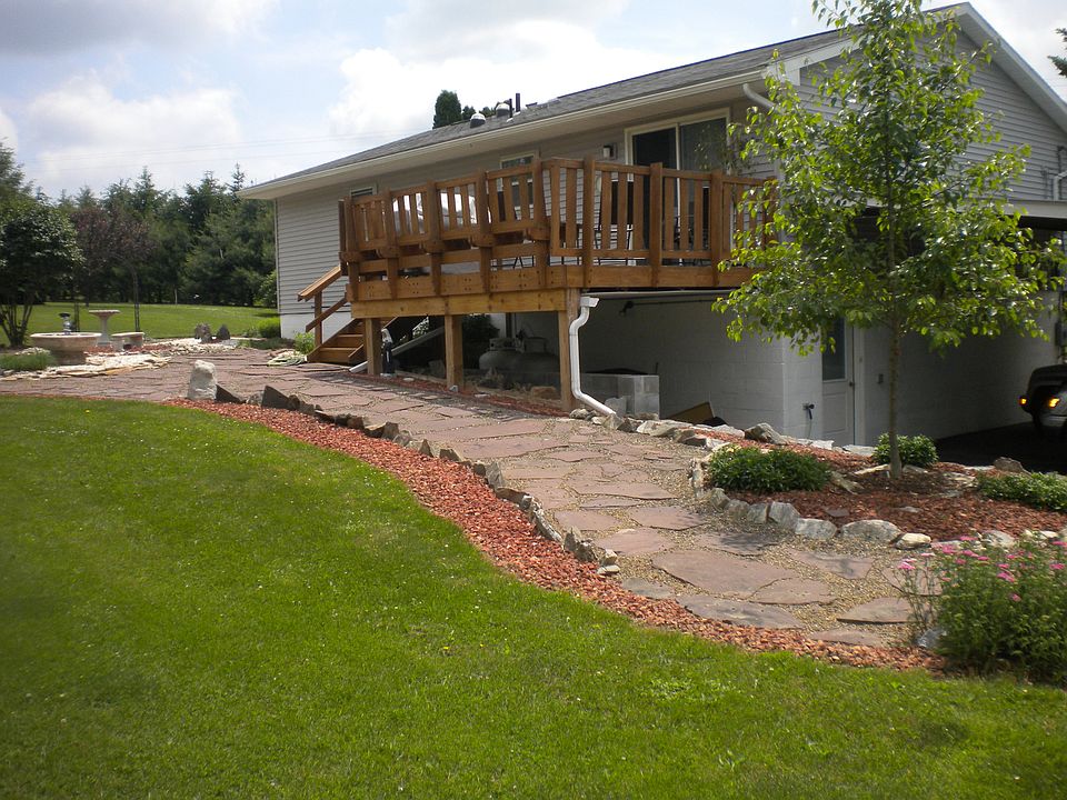 2nd image of 101 Armagast Rd