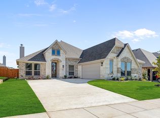 220 Comanche Trl, Alvarado, TX 76009