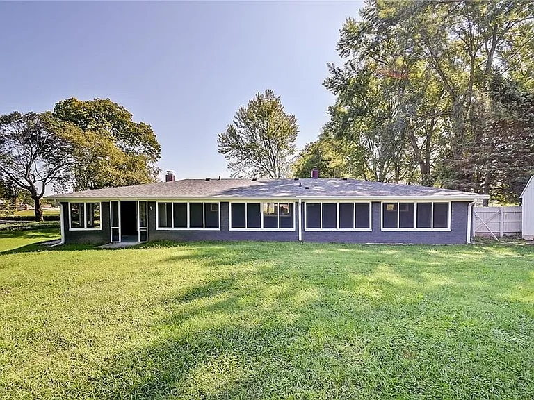 1108 N Morgantown Rd — Photo 22