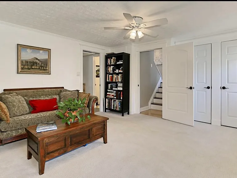 8616 McHenry St — Photo 30