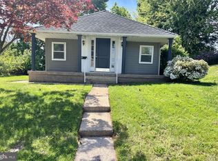913 Chestnut St, Middletown, PA 17057