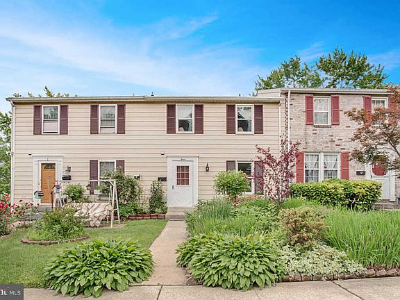 2nd image of 3 Kirwin Ct