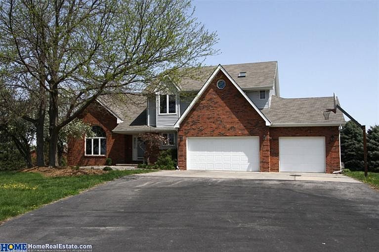 1st image of 5300 Bridle Ln