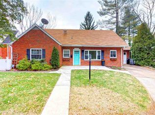 61 Oakwood Rd, Huntington, WV 25701