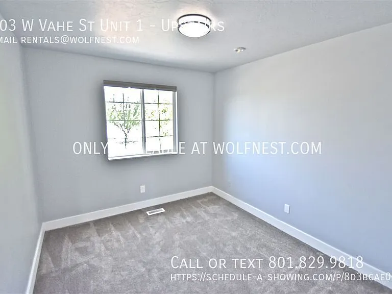 703 W Vahe St #1 — Photo 16