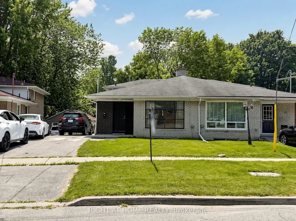 65 Darlingside Dr, Toronto, ON M1E 3P2