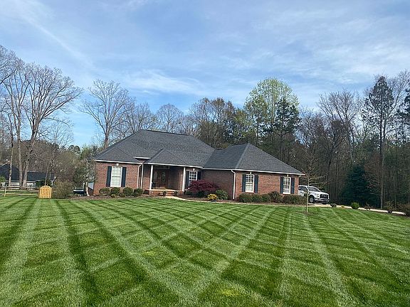 4th image of 211 Dove Field Dr