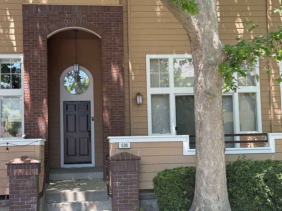 1st image of 538 Mill River Ln #1