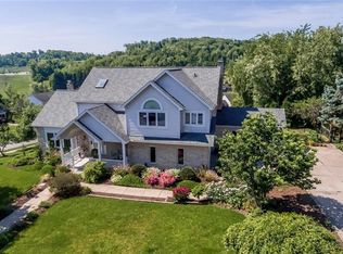 133 Field Club Dr W, Mc Kees Rocks, PA 15136