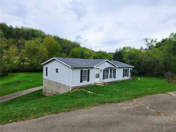 559 Waynesburg Rd, Washington, PA 15301