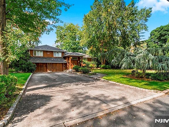 4th image of 152 Sussex Road