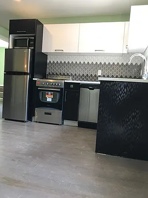 Rented by Really NY LLC | media 43