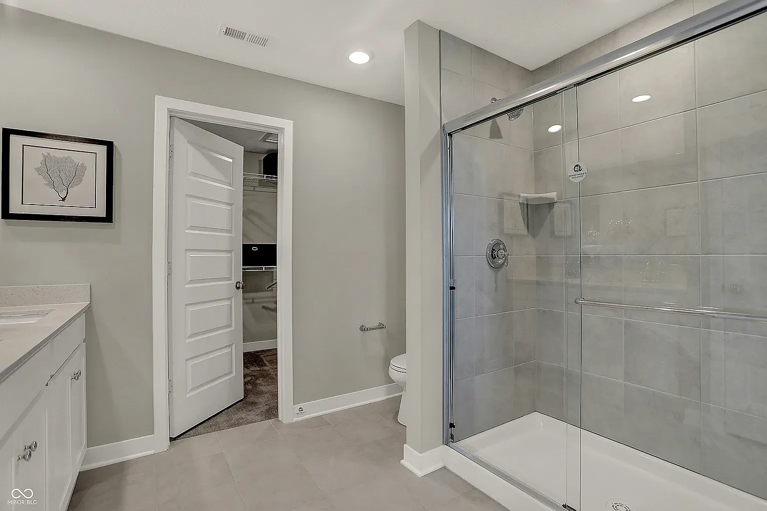 5 bed, 2580 sqft, $3,200 — Photo 3
