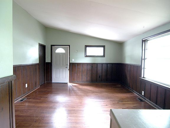 4th image of 1906 Blair Blvd #A