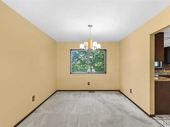 4th image of 12787 Parkway Estates Dr