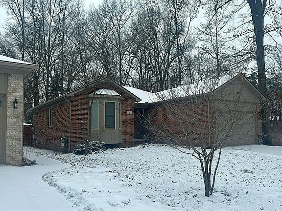 3rd image of 27277 Warner Ave