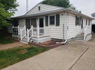 1315 Donovan St, Burton, MI 48529