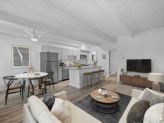 5th image of 815 E Ellsworth Ave APT 304