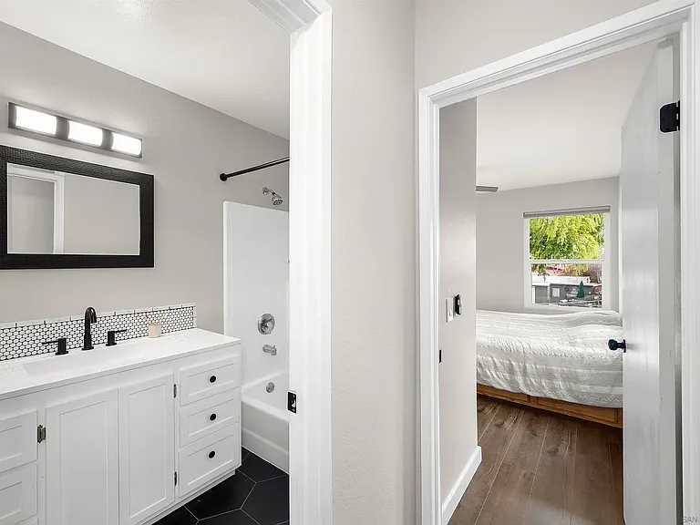 3338 Herman Ave #5 — Photo 13