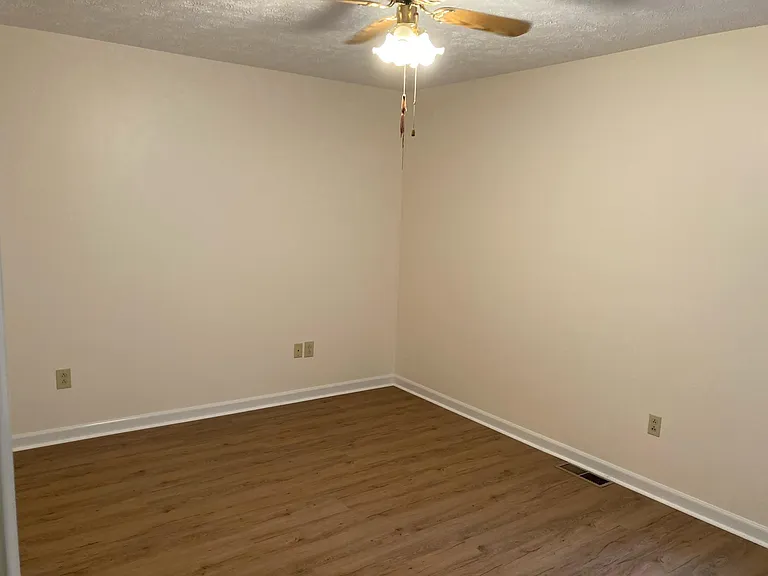 2510 Plymouth St — Photo 13